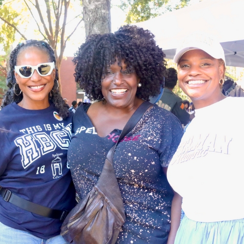 Student and Alumna at Homecoming