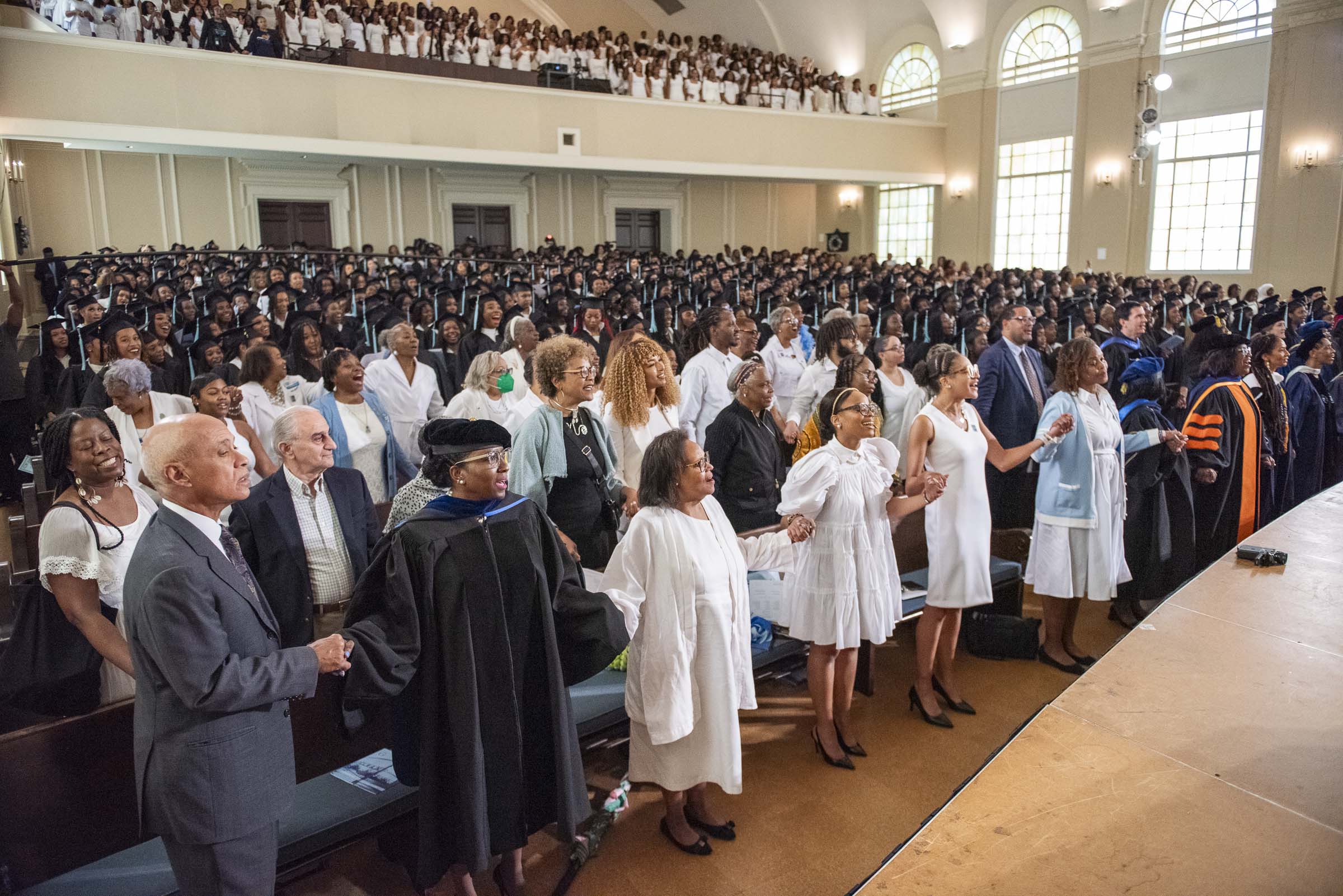 Campus community singing the Spelman Hymn